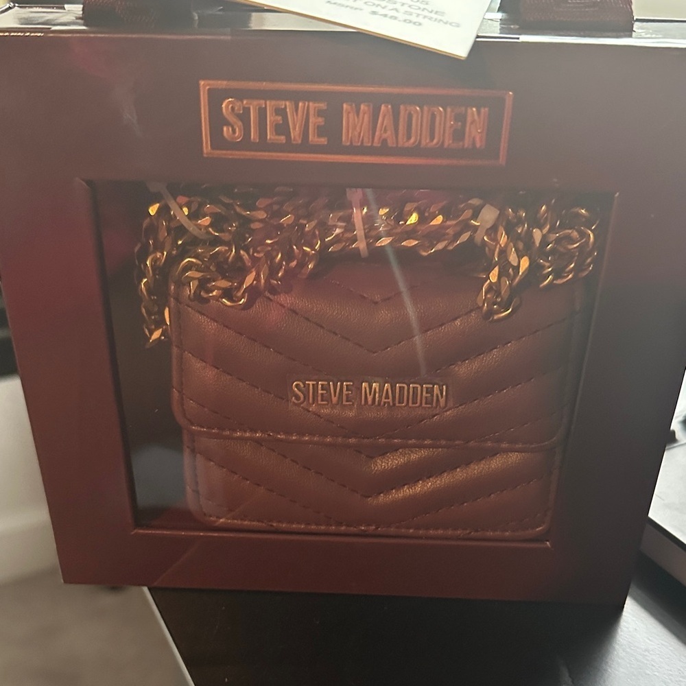 Steve Madden Bloodstone/ Burgundy Mini Bag/wallet - Picture 2 of 2